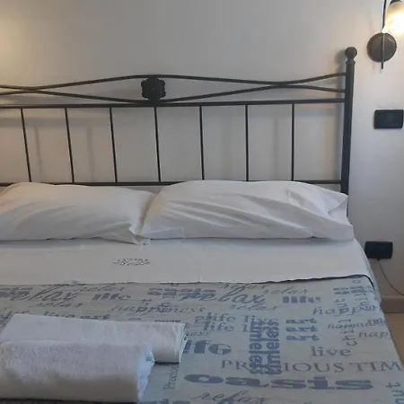 Lumiere Guest house 2*